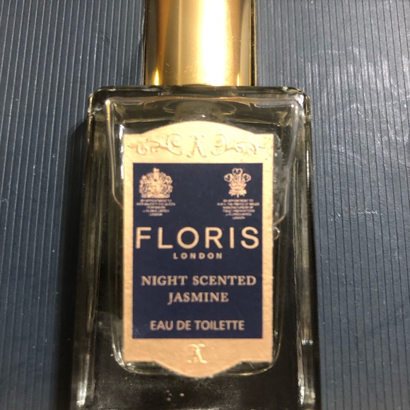 FLORES LONDON FRAGRANCE TRAVEL COLLECTION FOR HER - Picture 4 of 7